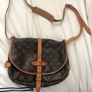 Authentic Louis Vuitton Saumur 30